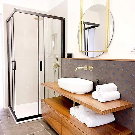 Balbi Chic - Old Town Elegance *
