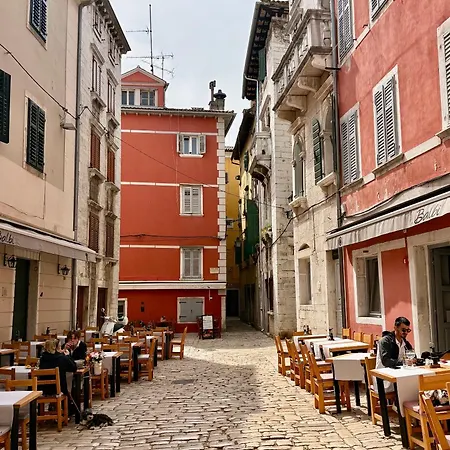 Balbi Chic - Old Town Elegance